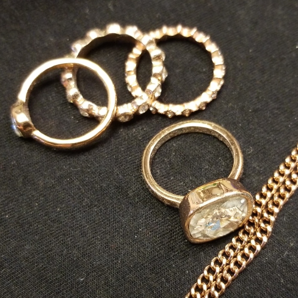 Jewelry Set - Picture 2 of 2